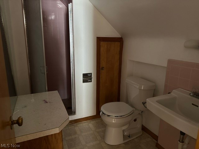 2224 Coral Sea Youngstown OH 44511
