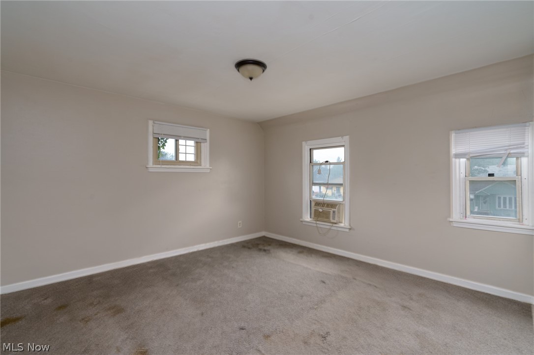 4212 E 147th Street Cleveland OH 44128
