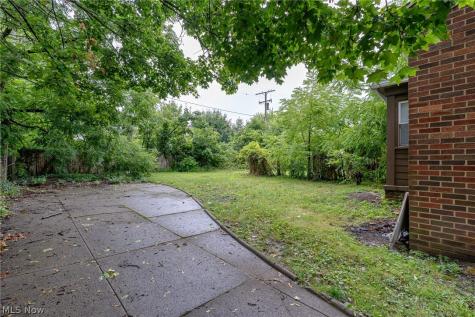 4212 E 147th Street Cleveland OH 44128