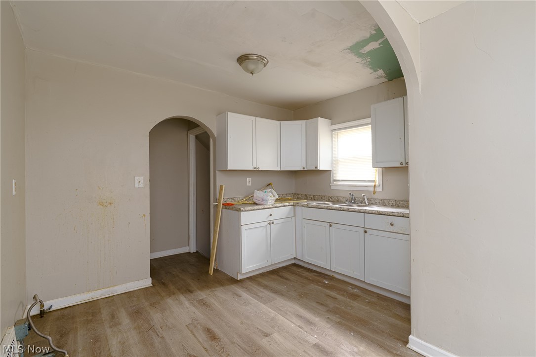 4212 E 147th Street Cleveland OH 44128