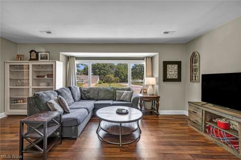 23111 Lincolnshire Drive Bay Village OH 44140