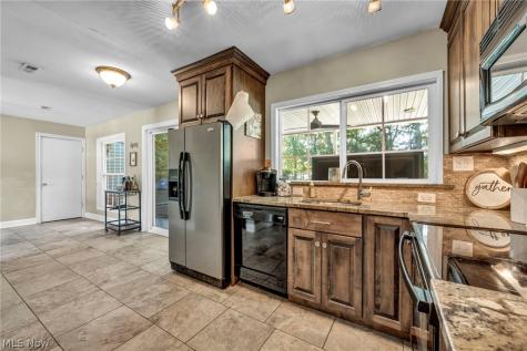 23111 Lincolnshire Drive Bay Village OH 44140