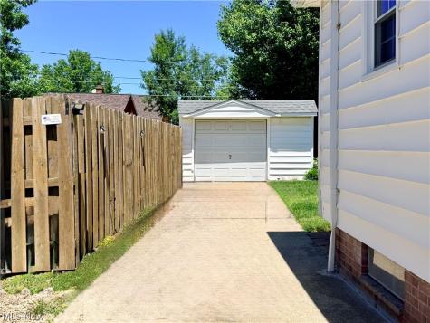 4610 Redfern Road Parma OH 44134