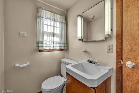 179 Caroline Street Elyria OH 44035