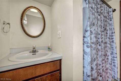 179 Caroline Street Elyria OH 44035