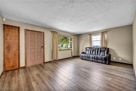 179 Caroline Street Elyria OH 44035