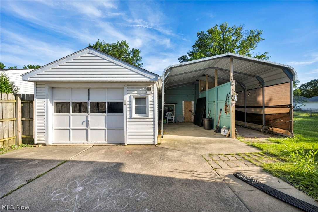 179 Caroline Street Elyria OH 44035