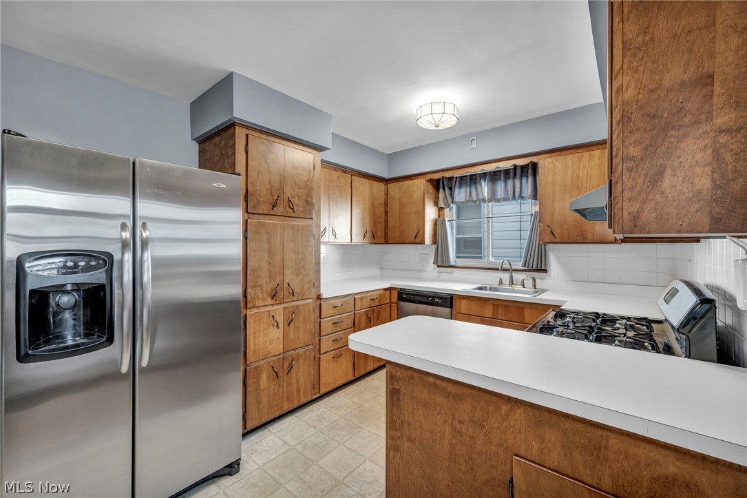 179 Caroline Street Elyria OH 44035