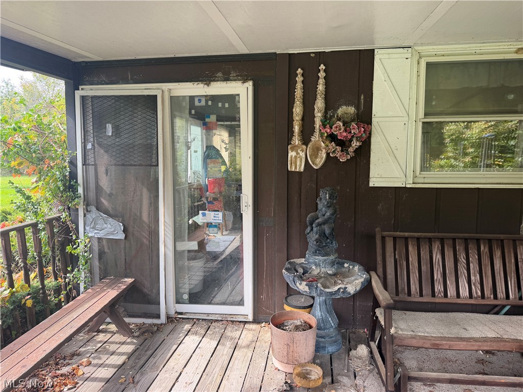 2876 State Route 225 Diamond OH 44412