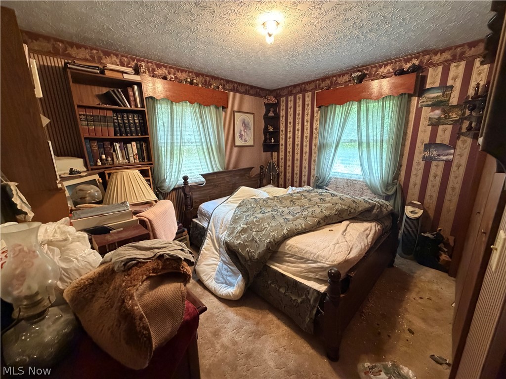2876 State Route 225 Diamond OH 44412
