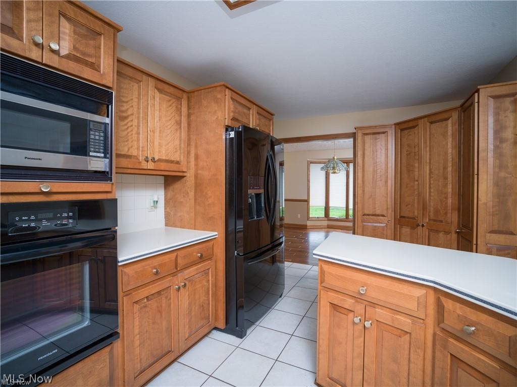 963 Mansion Circle Barberton OH 44203