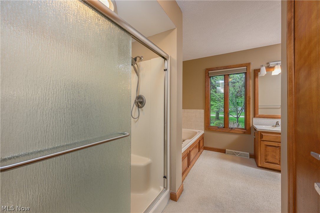 963 Mansion Circle Barberton OH 44203