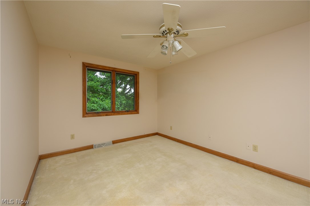 963 Mansion Circle Barberton OH 44203