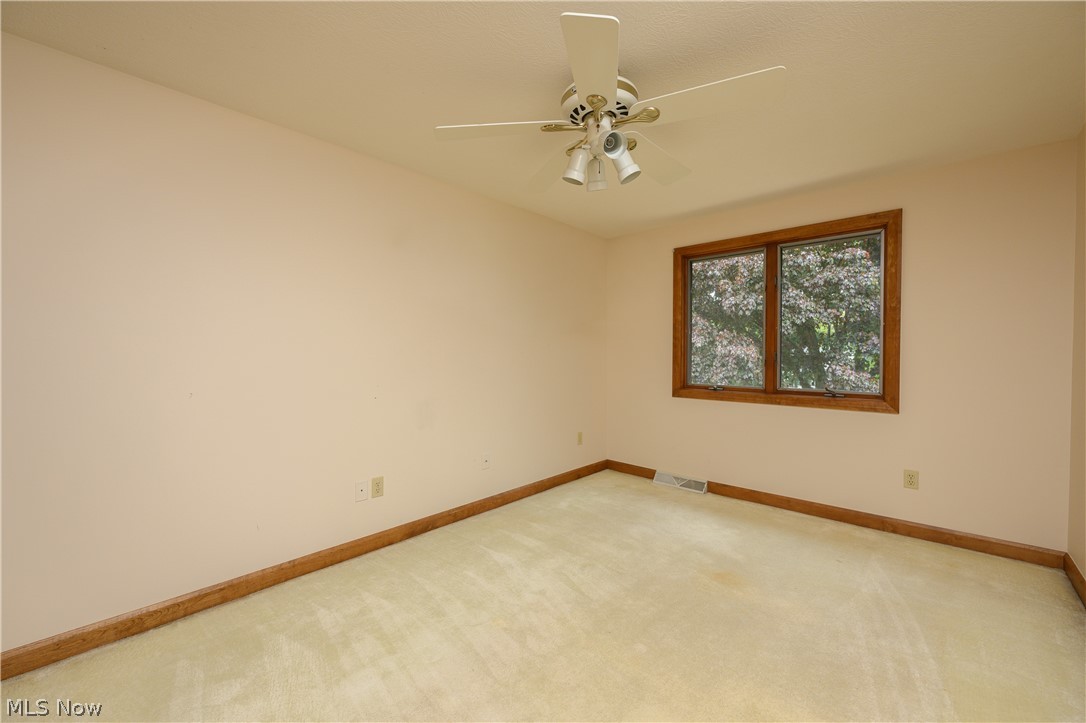 963 Mansion Circle Barberton OH 44203