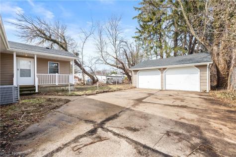 975 N Ridge Road E Lorain OH 44055