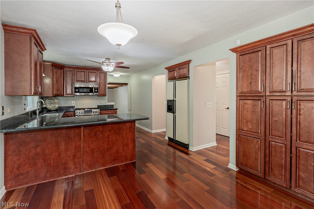 1834 Coes Post Run Westlake OH 44145
