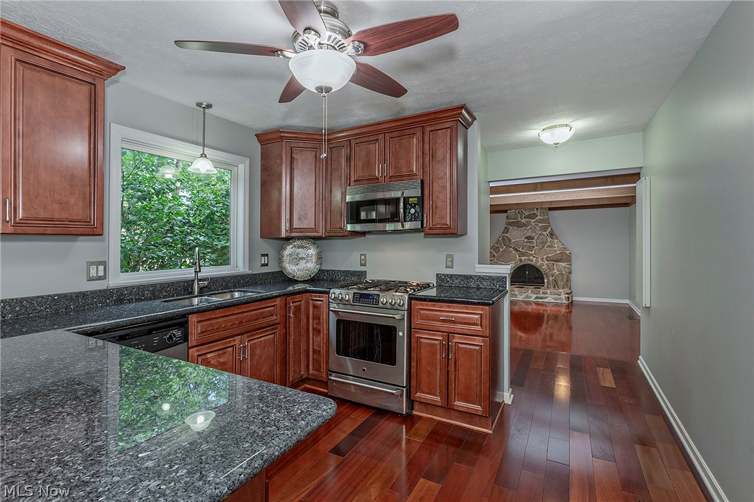 1834 Coes Post Run Westlake OH 44145