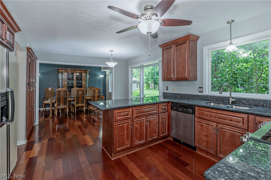 1834 Coes Post Run Westlake OH 44145