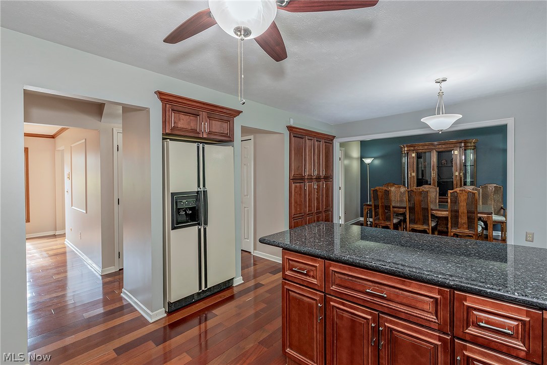 1834 Coes Post Run Westlake OH 44145