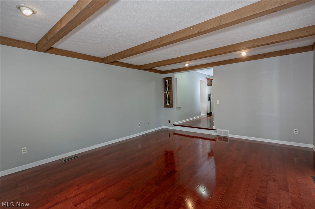 1834 Coes Post Run Westlake OH 44145