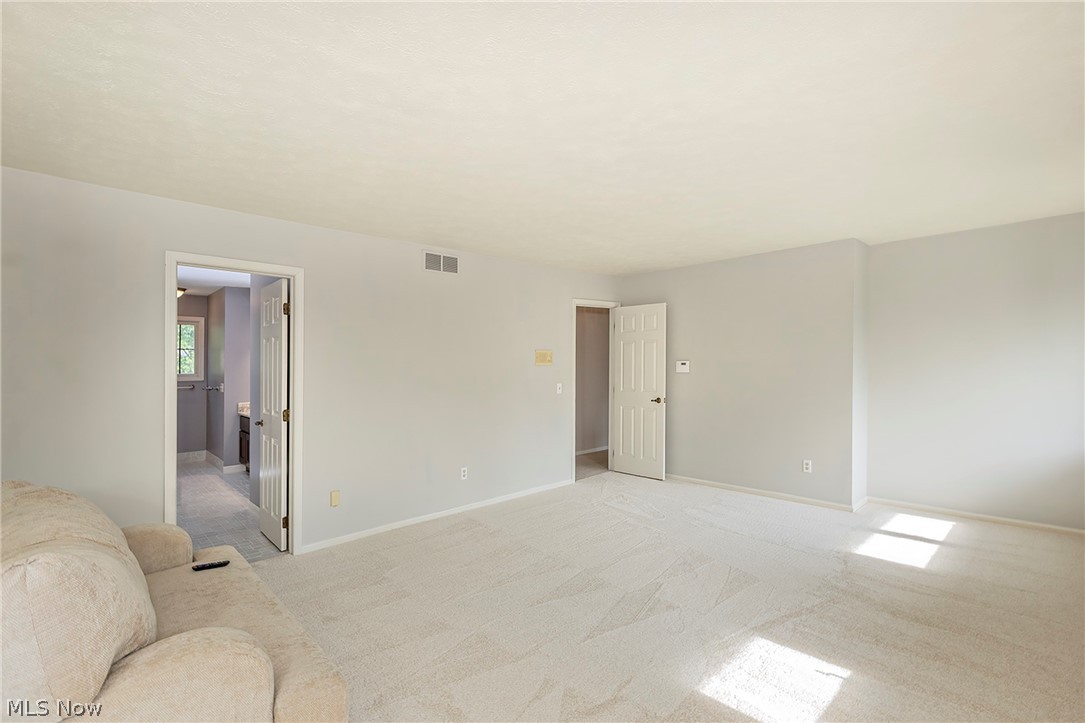 1834 Coes Post Run Westlake OH 44145