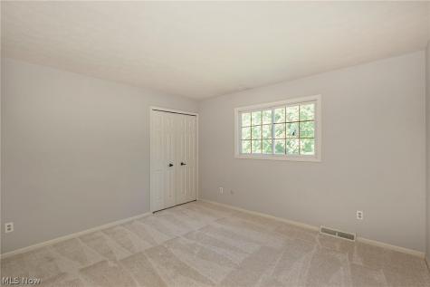 1834 Coes Post Run Westlake OH 44145
