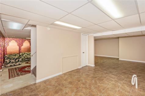 1834 Coes Post Run Westlake OH 44145