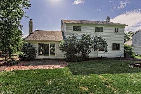 1834 Coes Post Run Westlake OH 44145