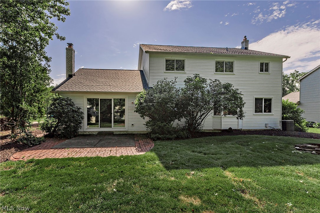 1834 Coes Post Run Westlake OH 44145
