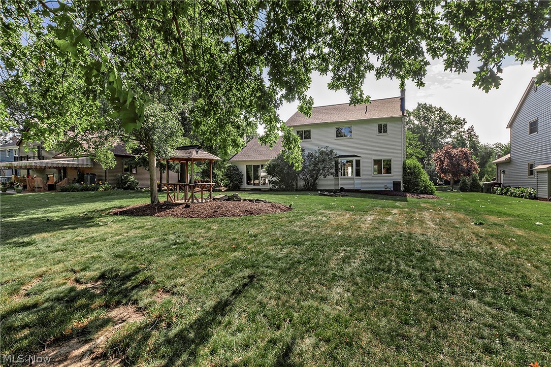 1834 Coes Post Run Westlake OH 44145