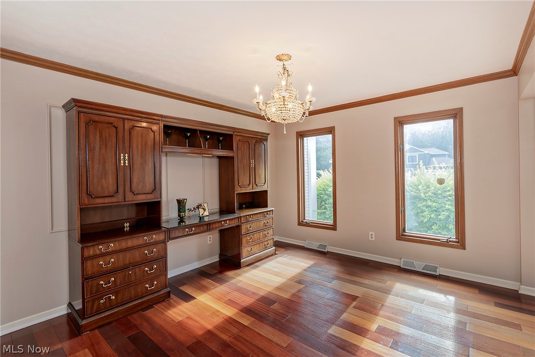 1834 Coes Post Run Westlake OH 44145