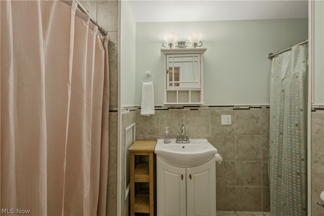 646 Palisades Drive Akron OH 44303