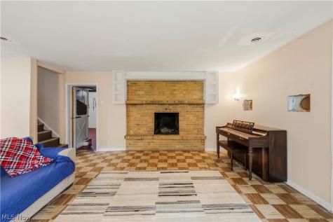 646 Palisades Drive Akron OH 44303