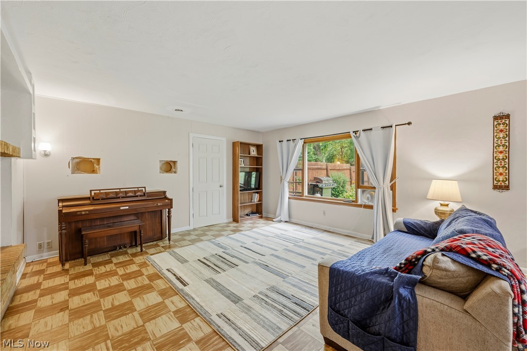 646 Palisades Drive Akron OH 44303