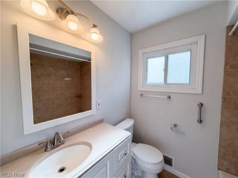 6252 Anita Drive Cleveland OH 44130