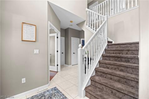 9267 Victoria Lane North Ridgeville OH 44039