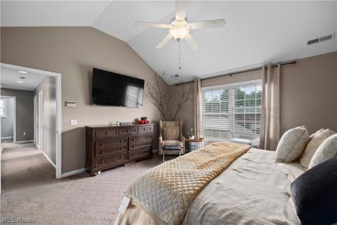 9267 Victoria Lane North Ridgeville OH 44039