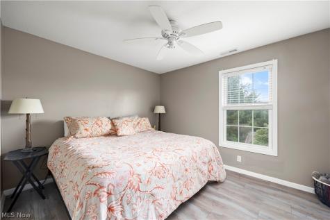 9267 Victoria Lane North Ridgeville OH 44039