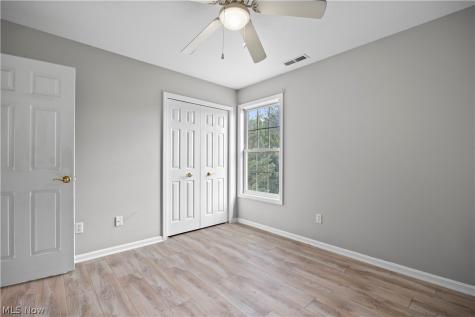 9267 Victoria Lane North Ridgeville OH 44039