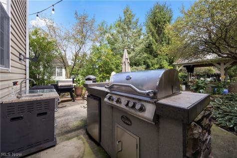 9267 Victoria Lane North Ridgeville OH 44039