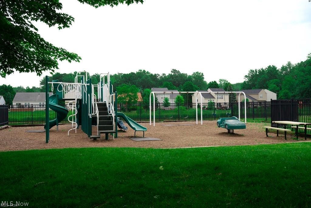 9267 Victoria Lane North Ridgeville OH 44039