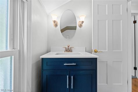 444 Canterbury Road Bay Village OH 44140
