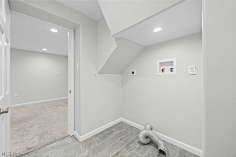 444 Canterbury Road Bay Village OH 44140