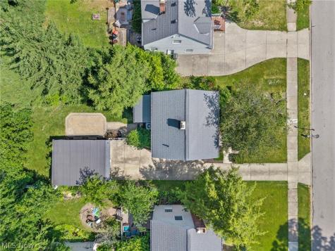 444 Canterbury Road Bay Village OH 44140