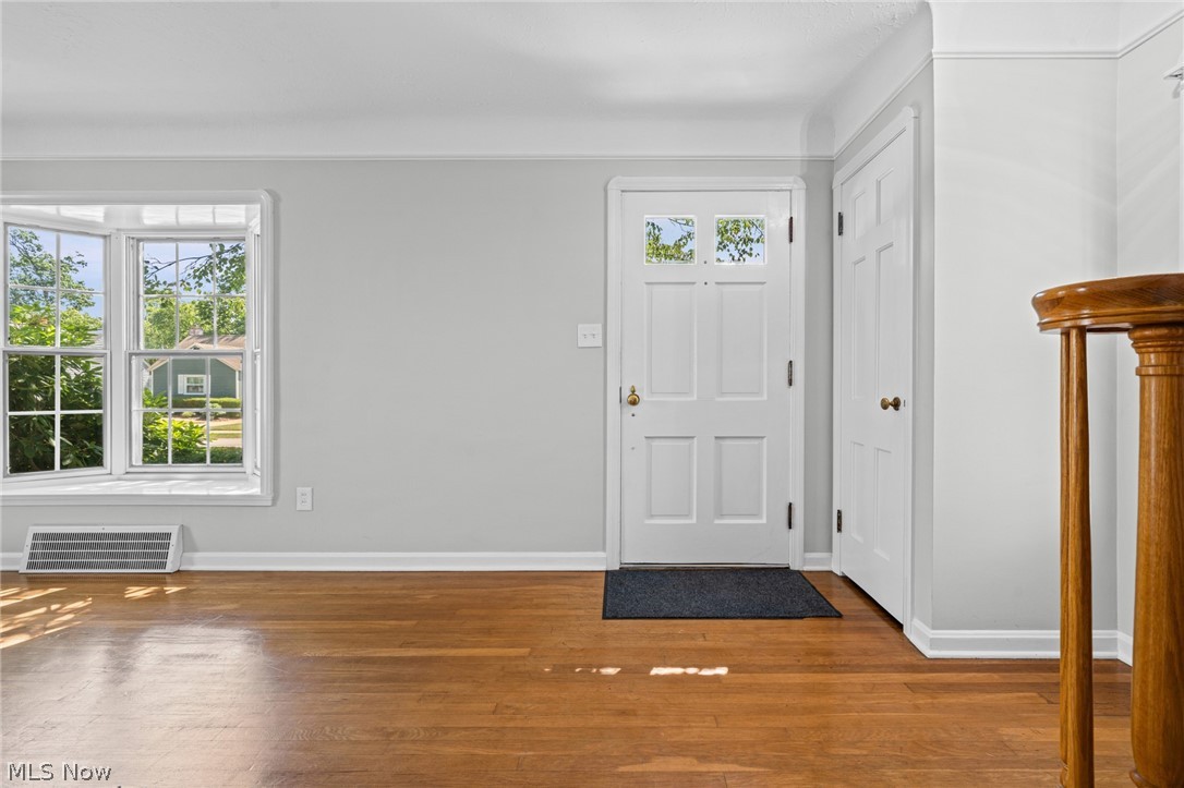 444 Canterbury Road Bay Village OH 44140