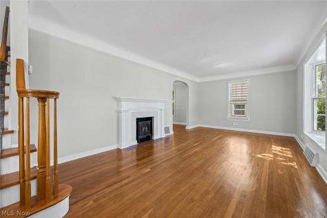 444 Canterbury Road Bay Village OH 44140