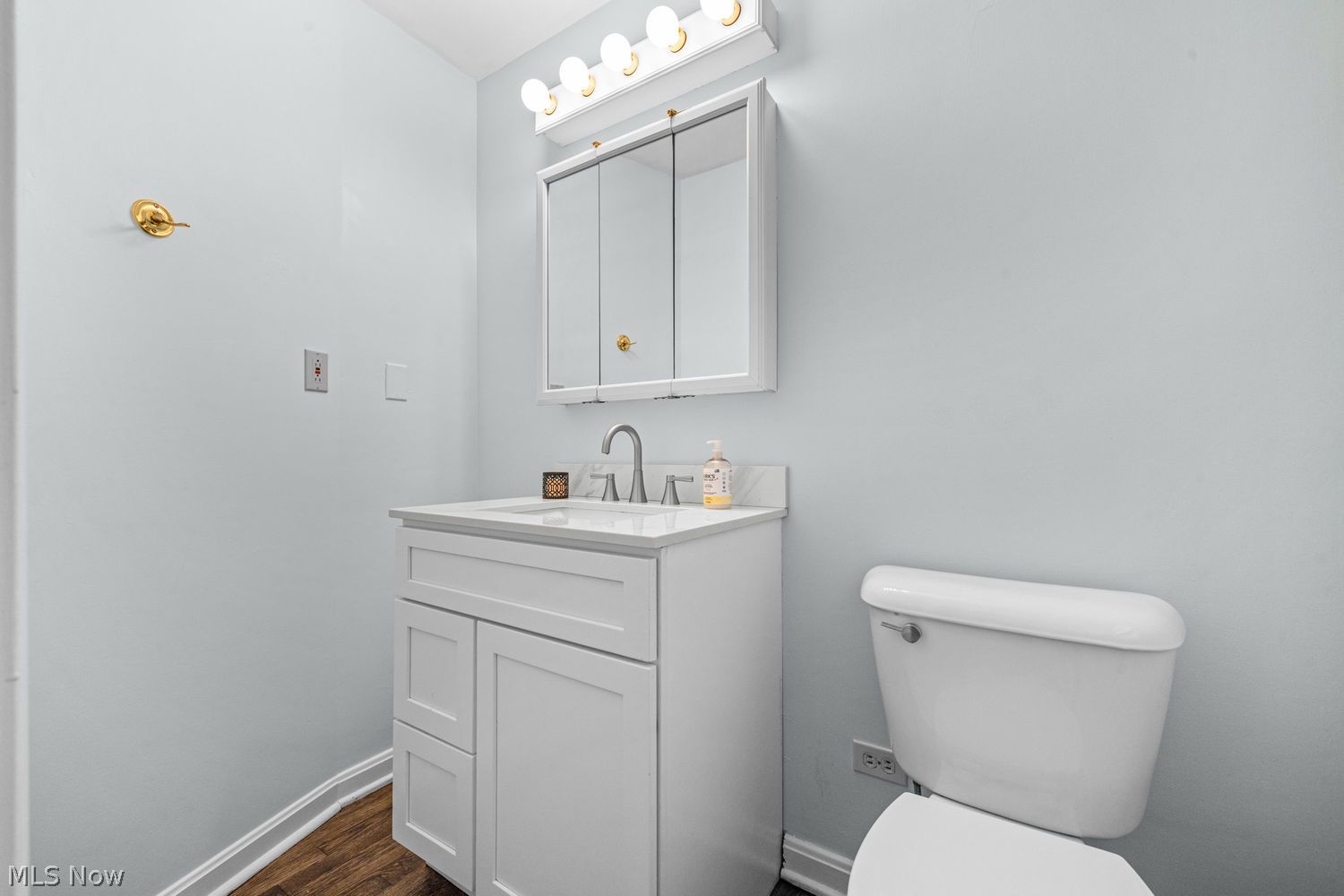 455 Elmwood Road Bay Village OH 44140