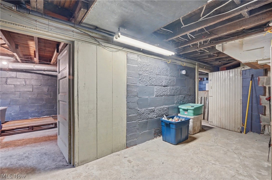 18280 5th Street Beloit OH 44609