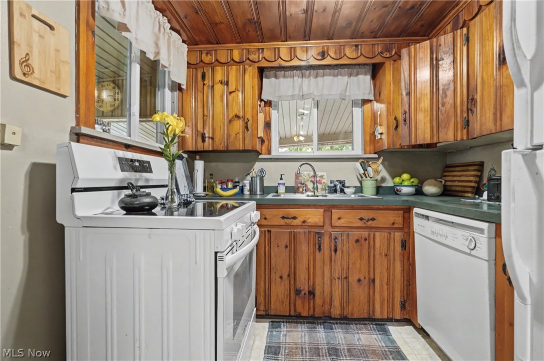 18280 5th Street Beloit OH 44609