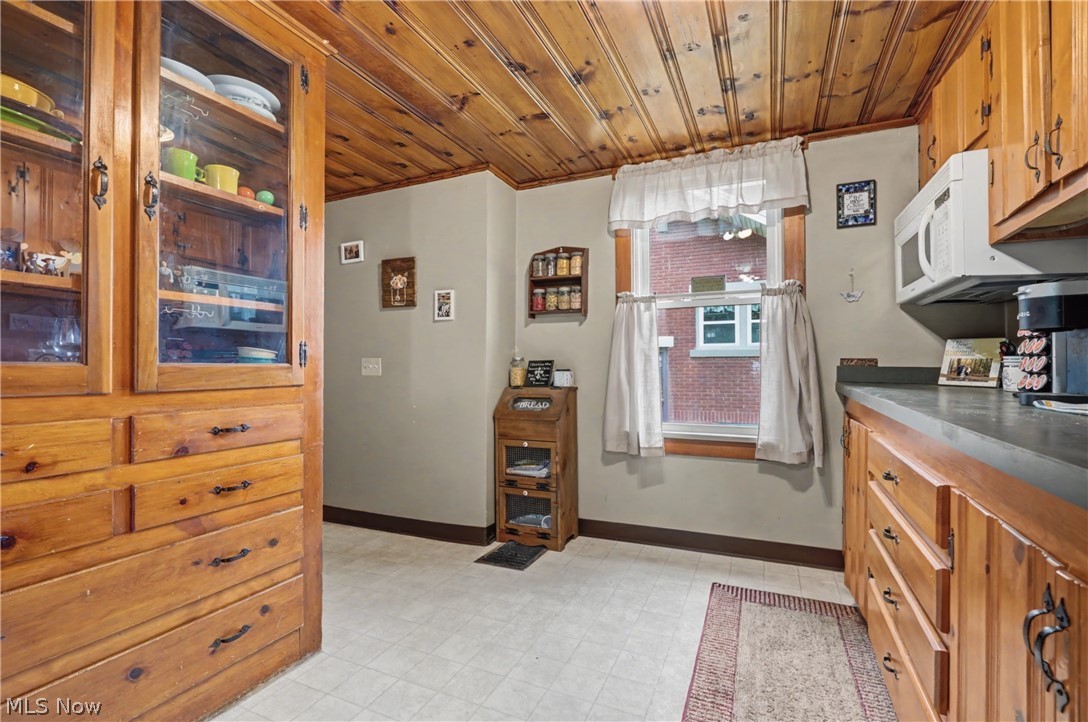 18280 5th Street Beloit OH 44609
